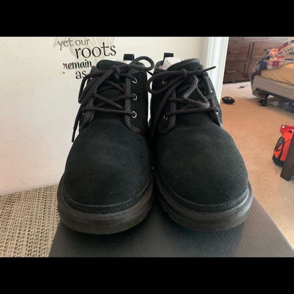 Black Neumal Ugg’s Men Size 11 - Picture 3 of 4
